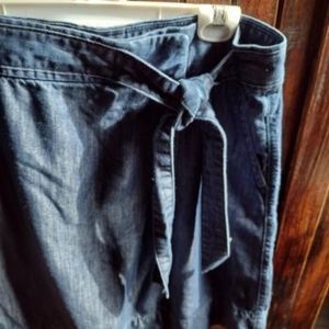 Tommy Hilfiger denim skirt